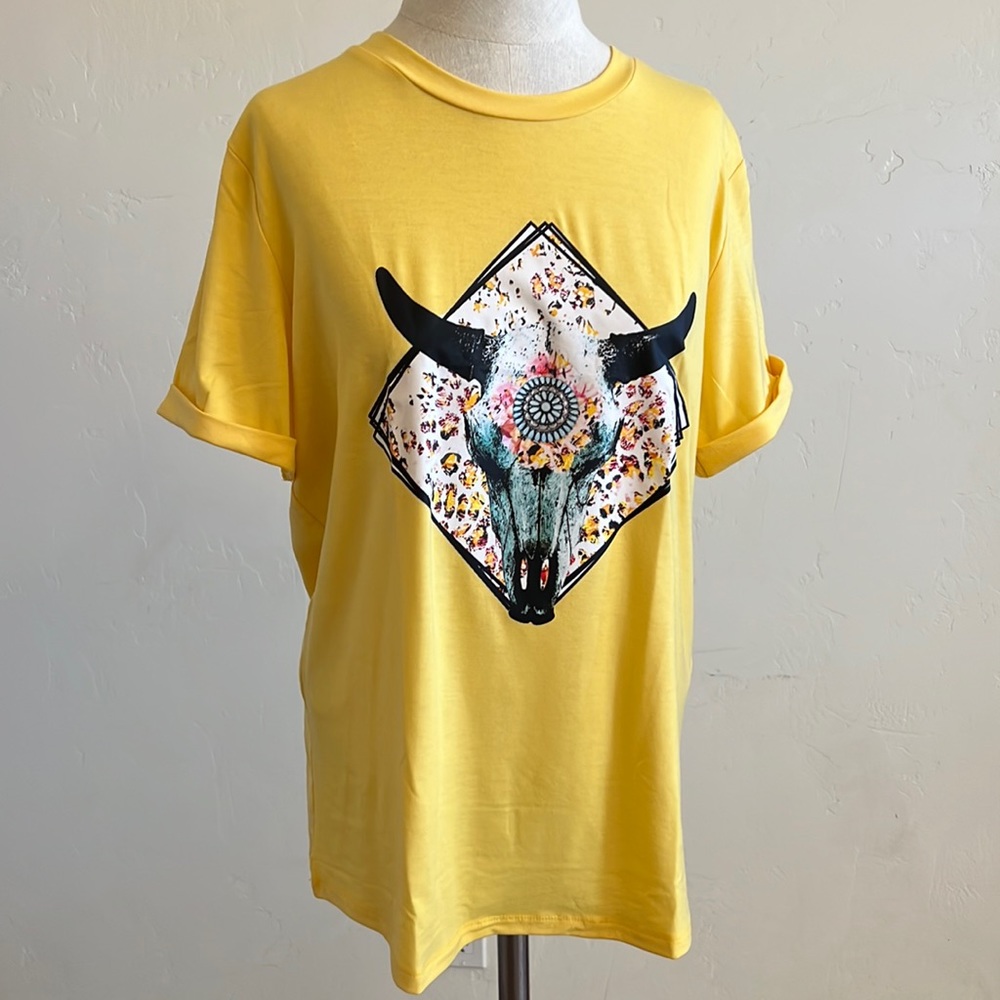NWOT Yellow Tee with cow head skull graphics